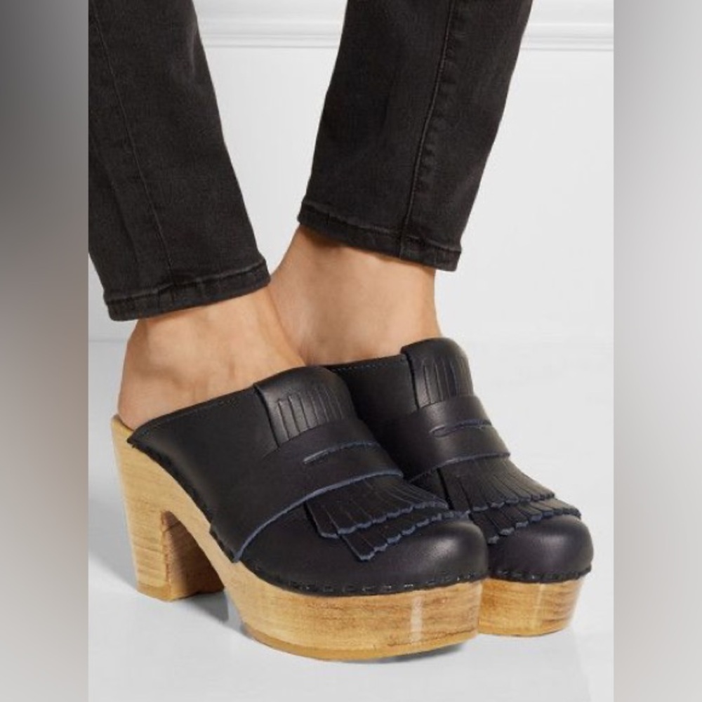 No. 6 Oxford clogs  size 39/8.5
